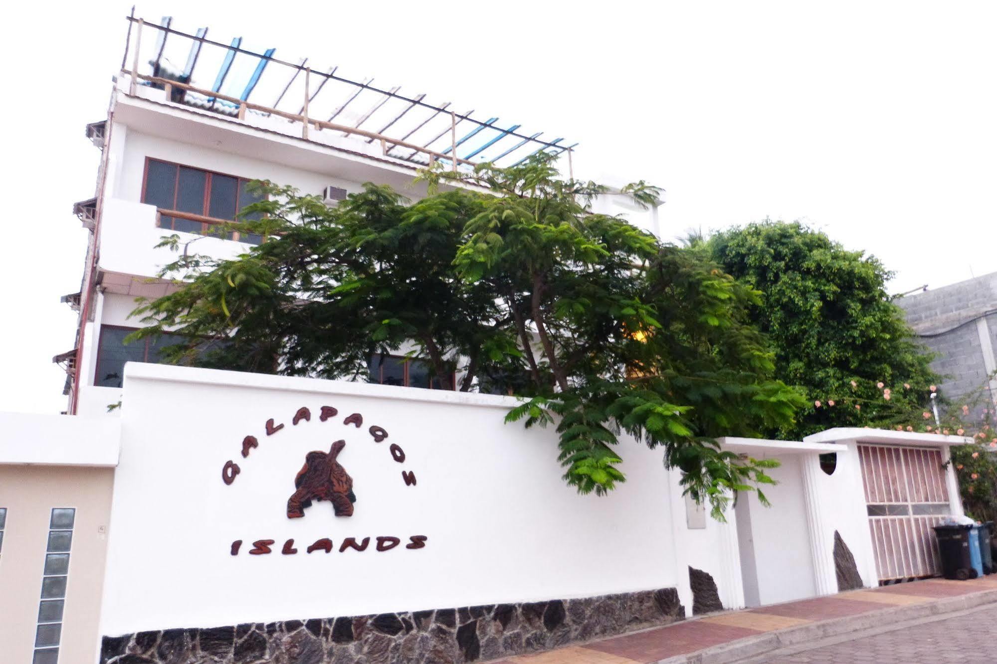 Galapagos Islands Hotel Puerto Ayora  Exterior photo